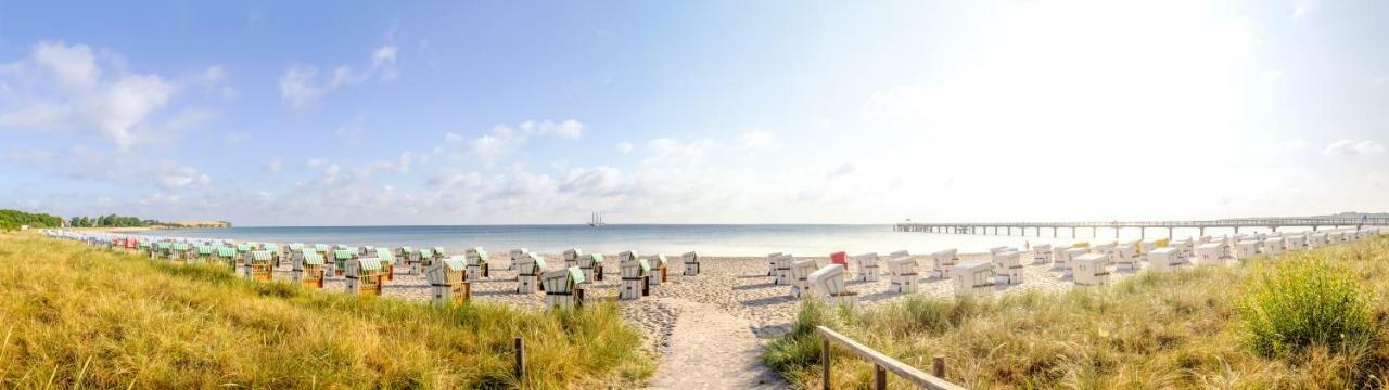 Dat Smucke Huus - Strandnah Unter Reet Boltenhagen  Luaran gambar